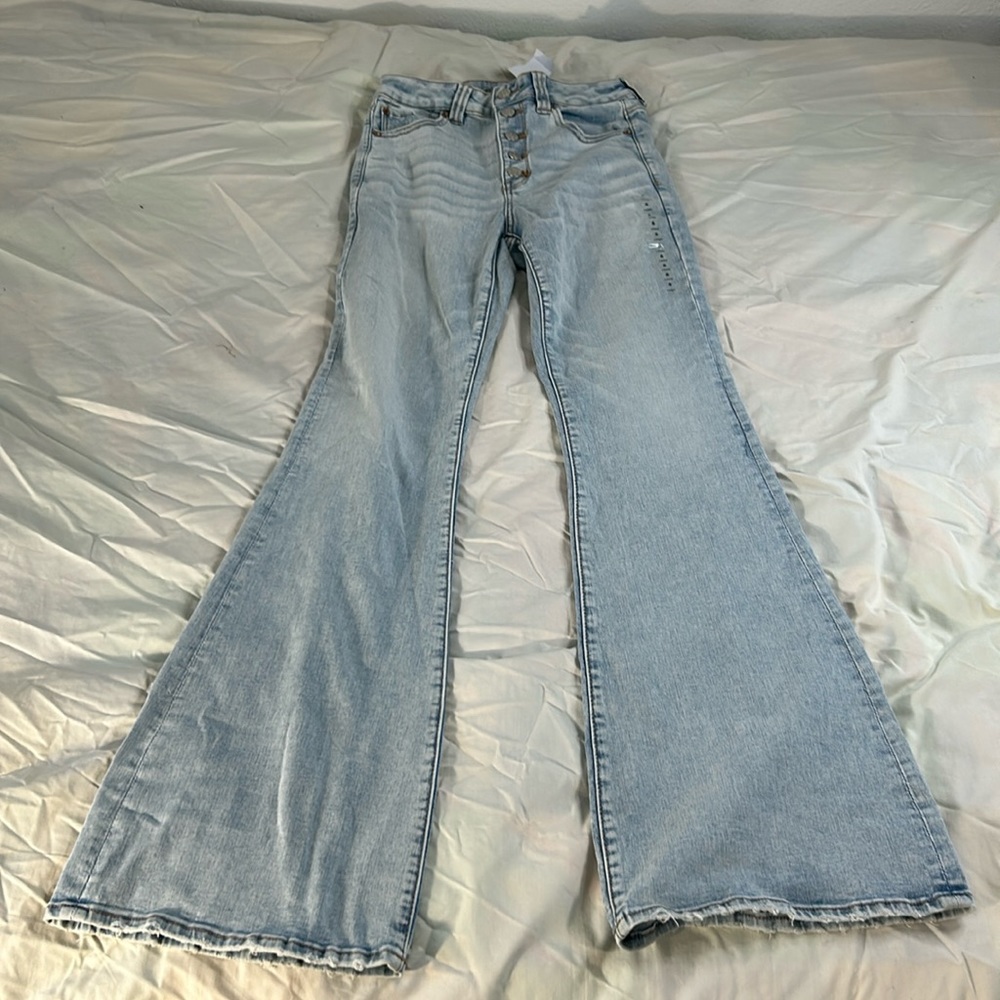 New women’s American eagle high rise flare jeans